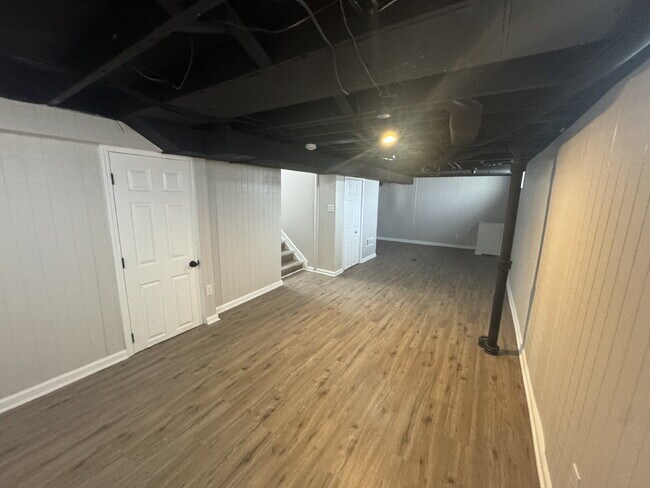 Building Photo - Spacious 3-Bed, 2-Bath Home in Berkley