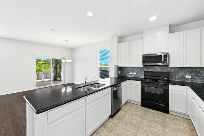 Building Photo - 173 Apricot Dr