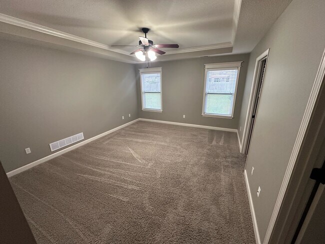 Building Photo - 3504 Elephant Dr