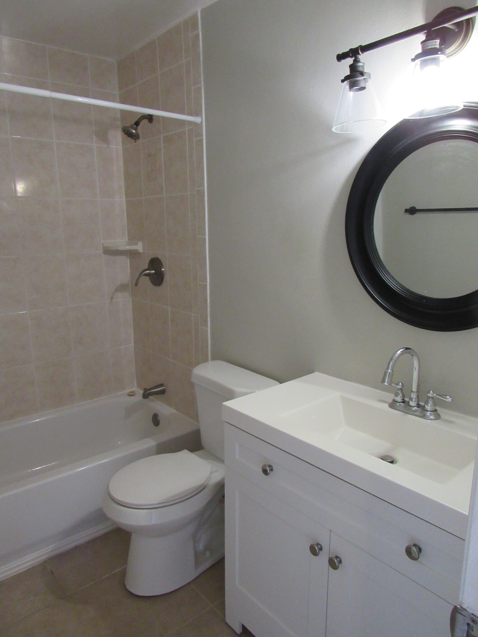 Bath - 411 N Halifax Ave