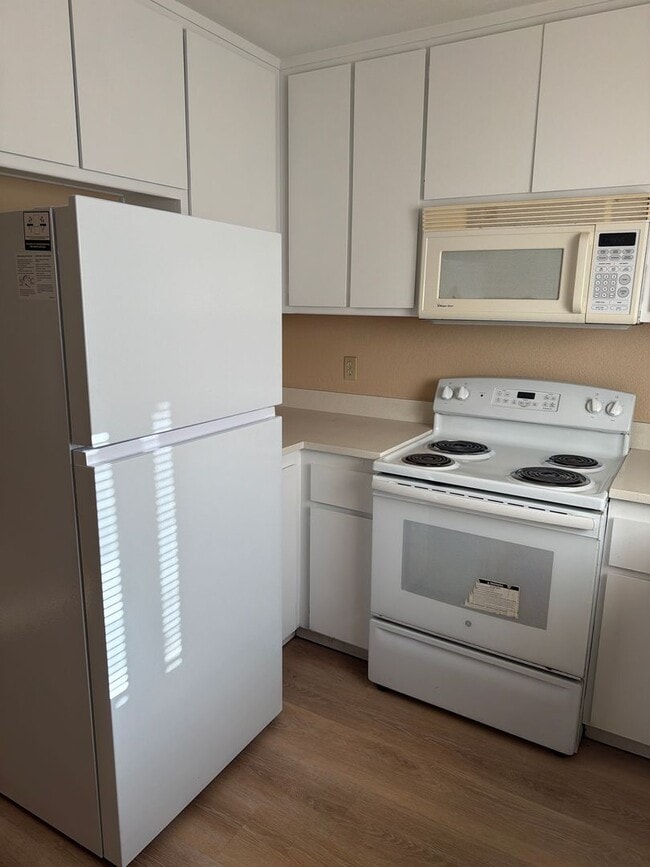 Building Photo - Vogt-1519 St. James