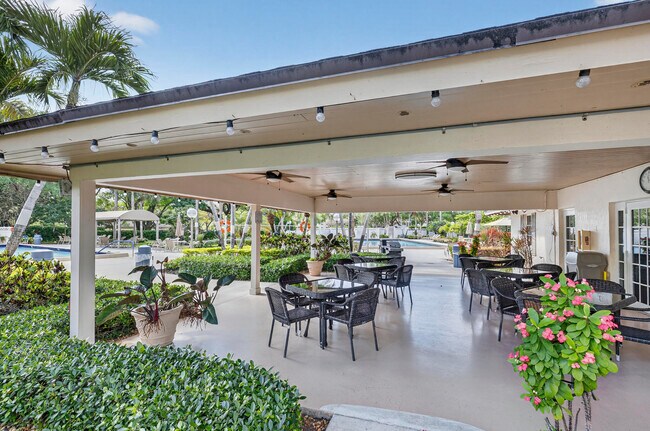 Building Photo - 3499 Oaks Way