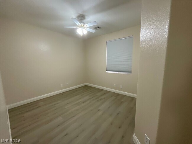 Building Photo - 93 Cree Ave