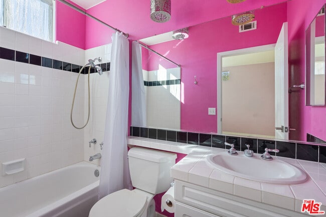 Building Photo - 24310 Belford Ct