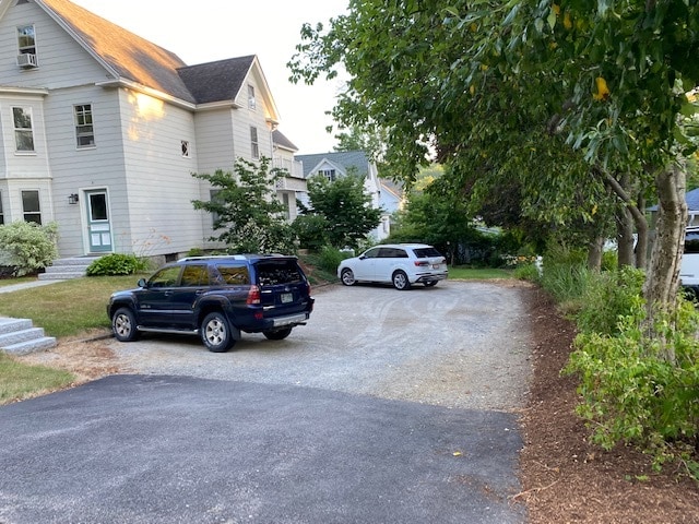 Plenty of parking - 91 Maple St