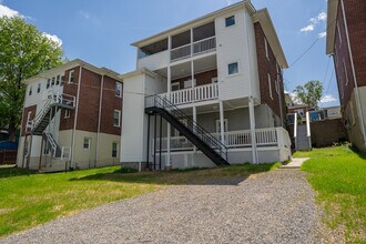 Building Photo - 1131 Wasena Ave SW