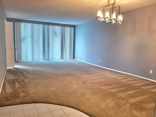 Building Photo - 3090 N Course Dr