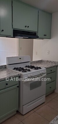 Building Photo - 233 Carmillita Way