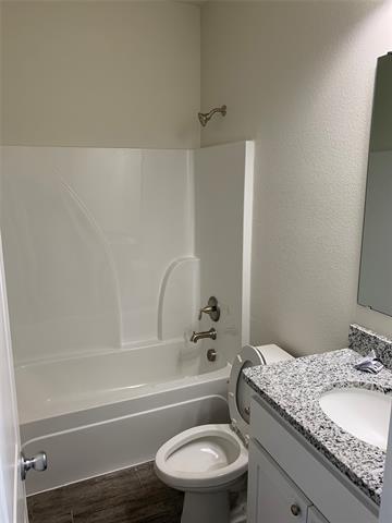 Building Photo - 2409 N Hickory St