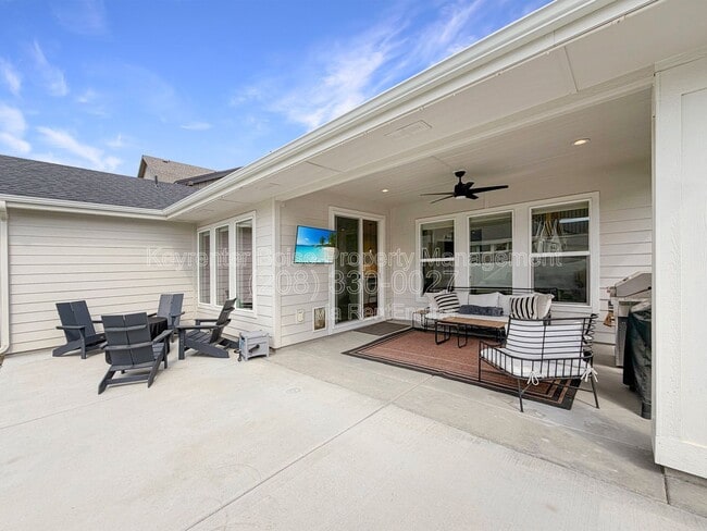 Building Photo - 8423 W Brooks Dr