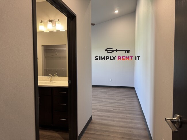 Building Photo - New 3 Bedroom, 3 Bathroom Sublease Brick Towne Ames Townhome