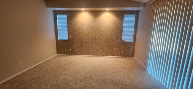 Building Photo - 3 Bedroom Plus Large office in Laguna West/Lakeside Community