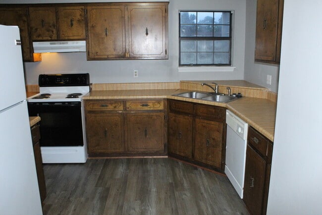 Building Photo - Heart of Evans Ranch Home