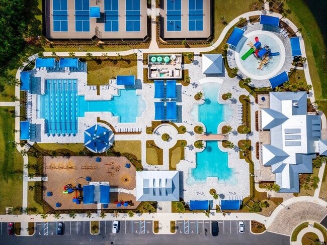 Building Photo - 61 Mellowood Ln