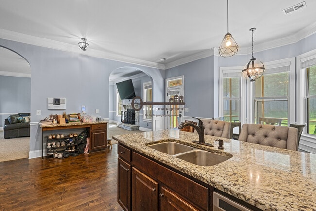 Building Photo - 362 Bowhunter Dr