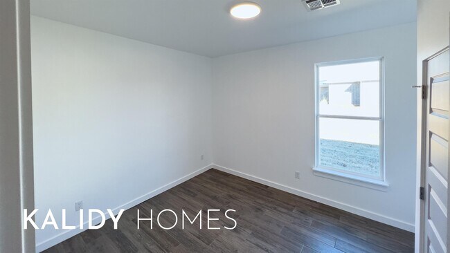 Building Photo - 1832 Kalidy Dr