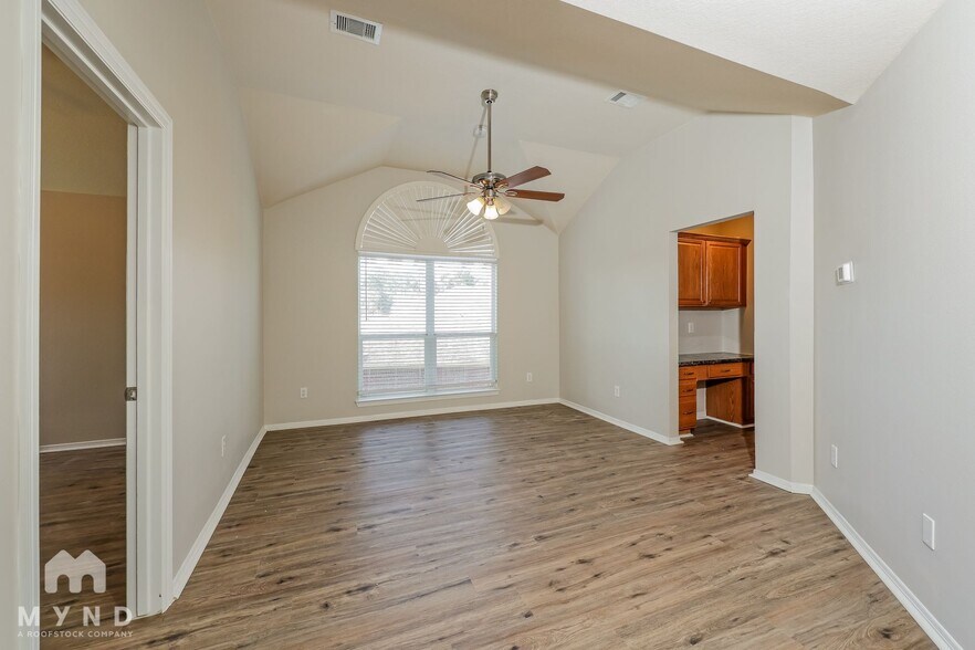 Building Photo - 32003 Ashton Ln