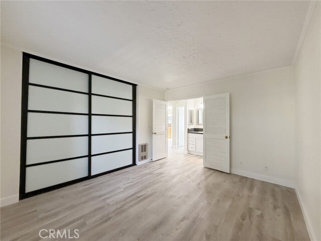 Building Photo - 231 Springview