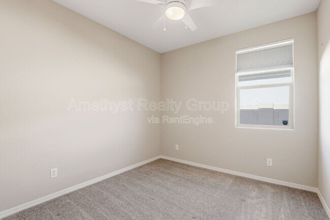 Building Photo - 13179 W Brookhart Way