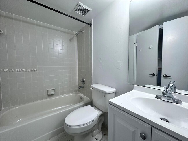Building Photo - 2740 W 63rd Pl