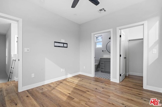 Building Photo - 3113 Hollydale Dr