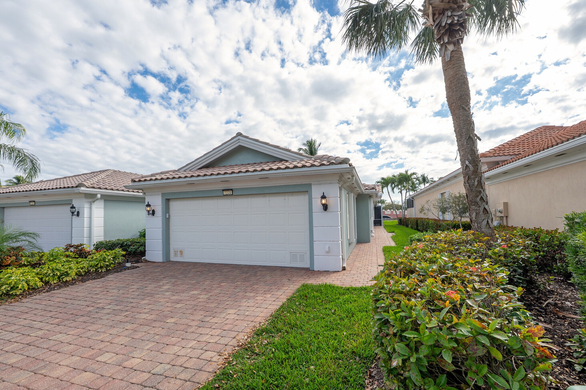 Building Photo - 7221 Bellini Way