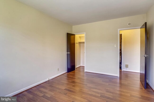 Building Photo - 4200 Cathedral Ave NW