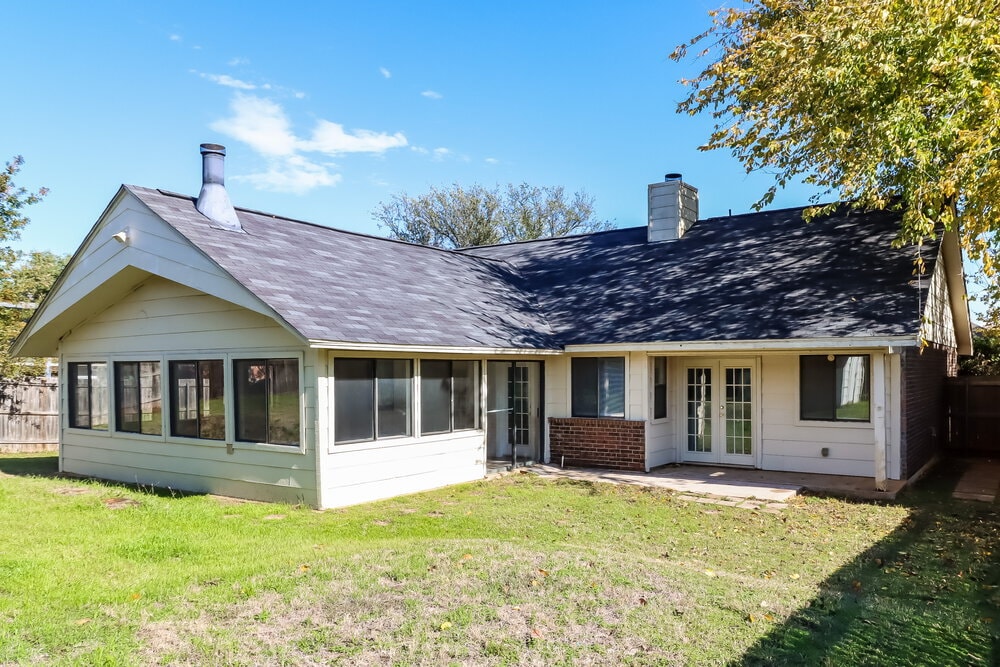 Building Photo - 2605 Mountainview Dr