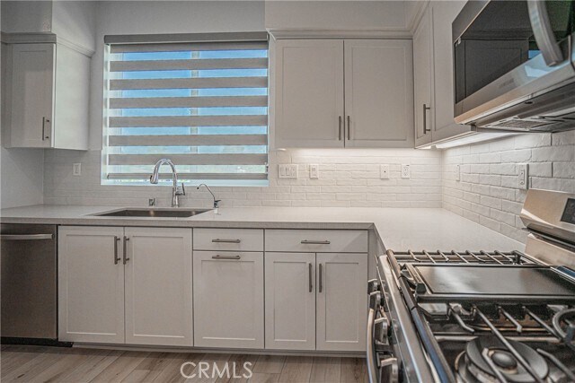 Building Photo - 2317 W Broadway