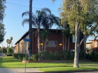 Building Photo - 2046 S Mountain View Ave