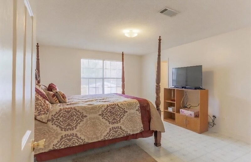 Building Photo - 915 Vonna Jo Cir