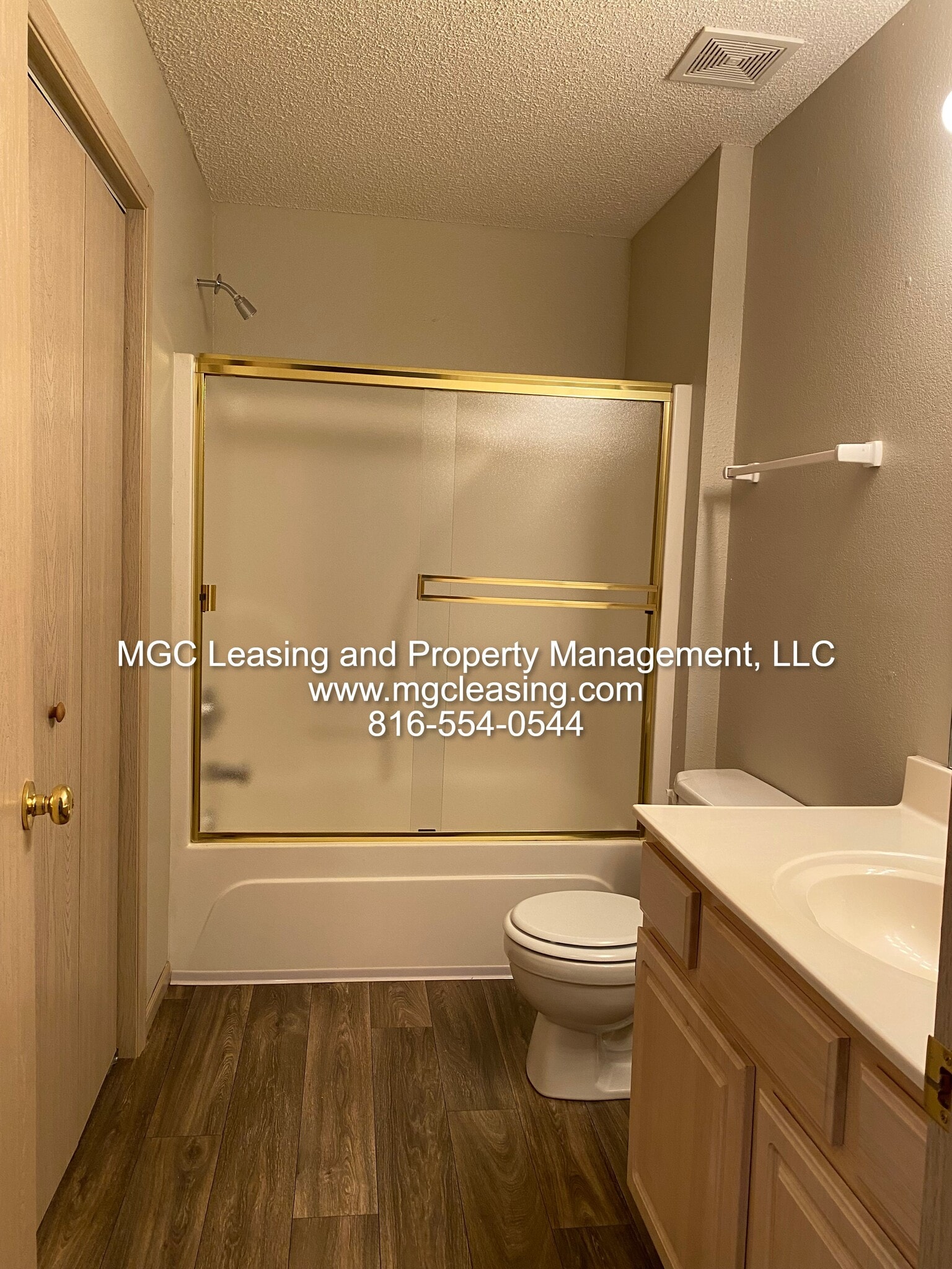 Building Photo - 910 Garden Dr