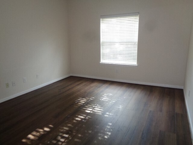 Building Photo - 6702 Castle Terrace Ct
