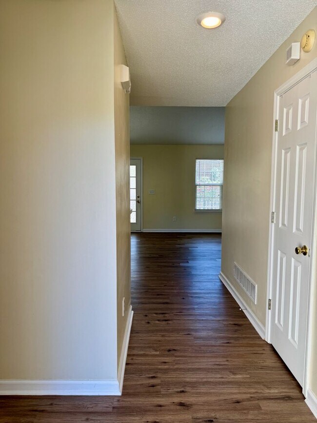 Building Photo - Sunroom and Fenced Backyard in the Heart of Kennesaw!