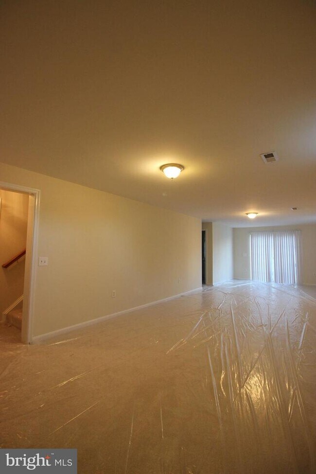Building Photo - 14 Stratford Hall Ct