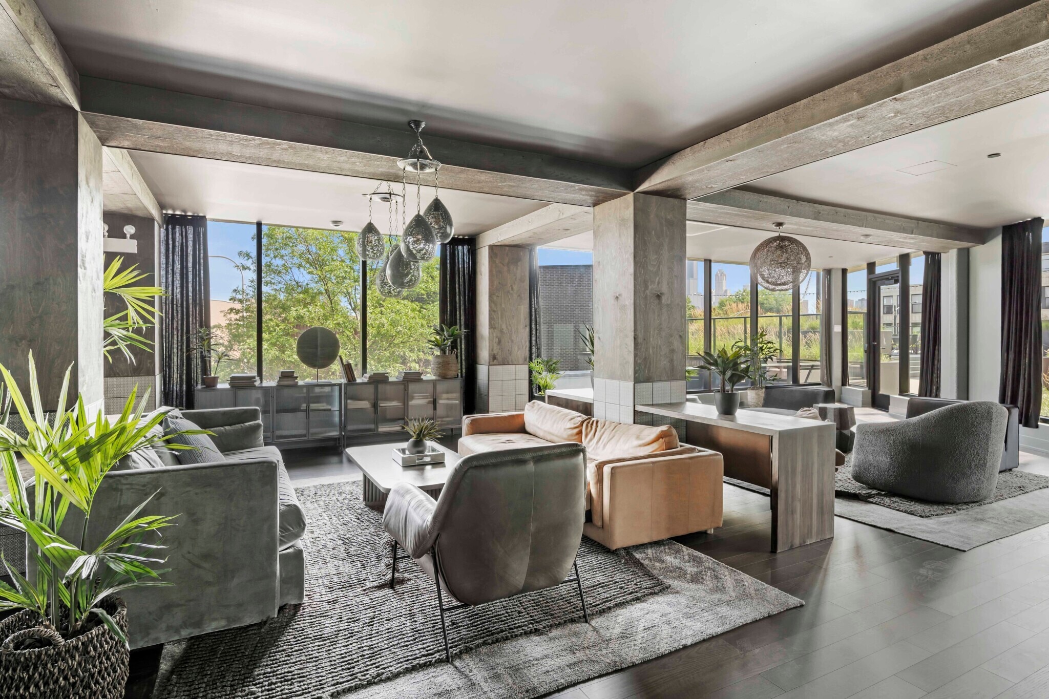 Building Photo - 1400 S Blue Island Ave