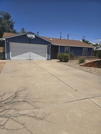 Building Photo - 3 bedroom, 2 bathroom home in Rio Rancho w...