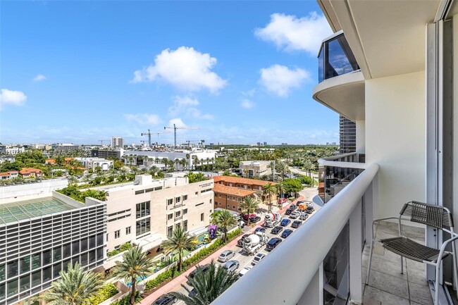 Building Photo - 9559 Collins Ave