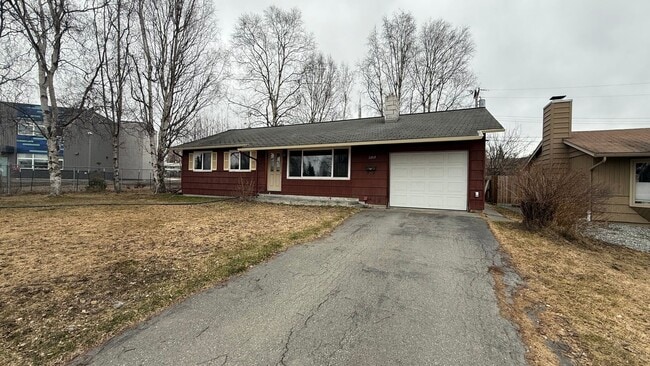 Building Photo - Spunky 3 Bedroom House in Westchester Lagoon! Available NOW!