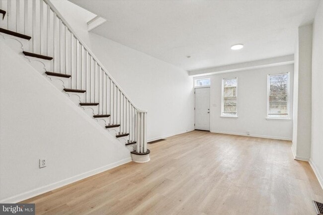 Building Photo - 2508 N Sartain St