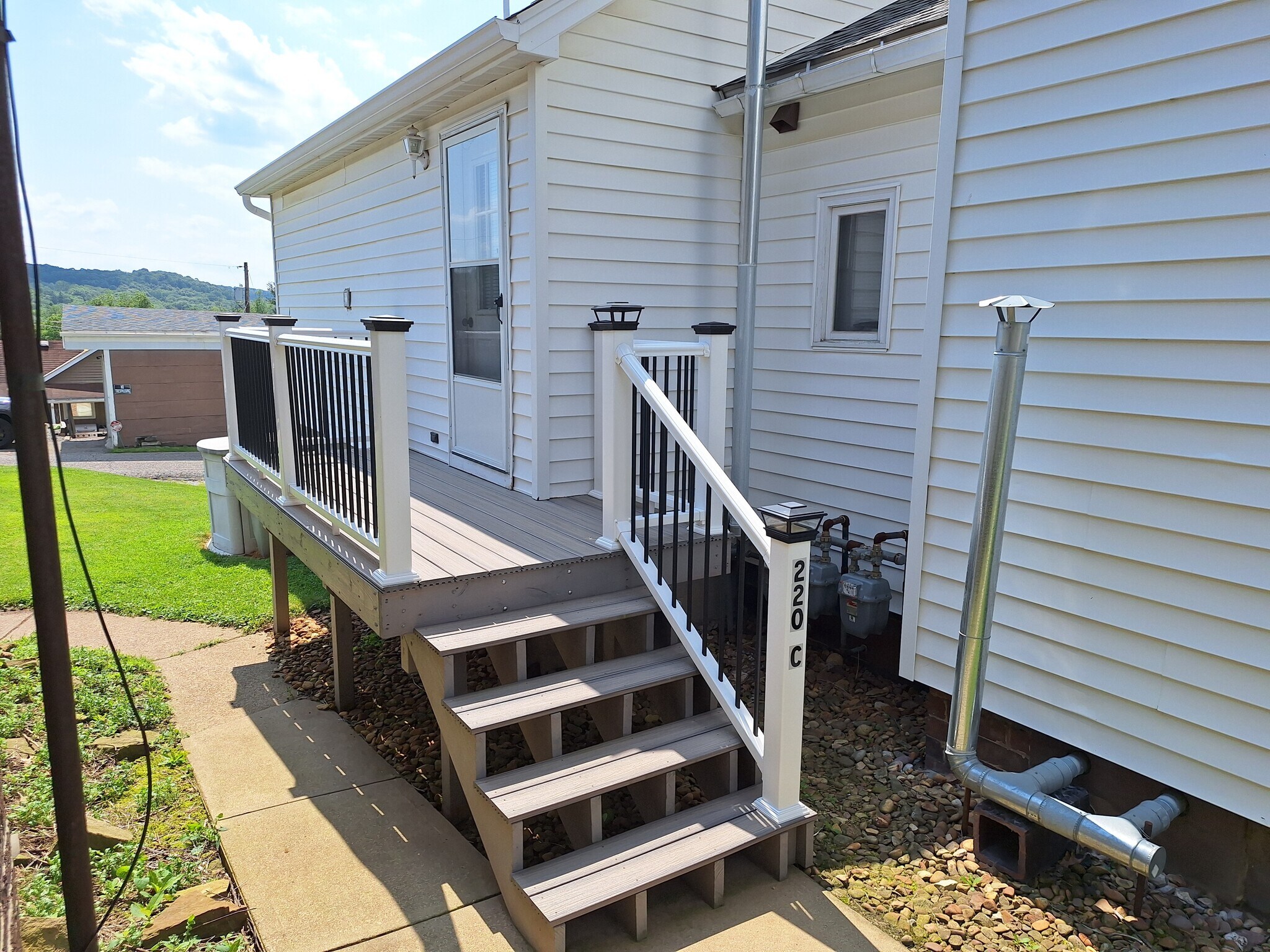 220C Entrance - 220 Central Ave