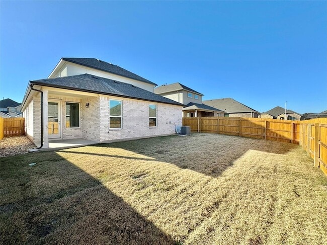 Building Photo - 404 Tinto St