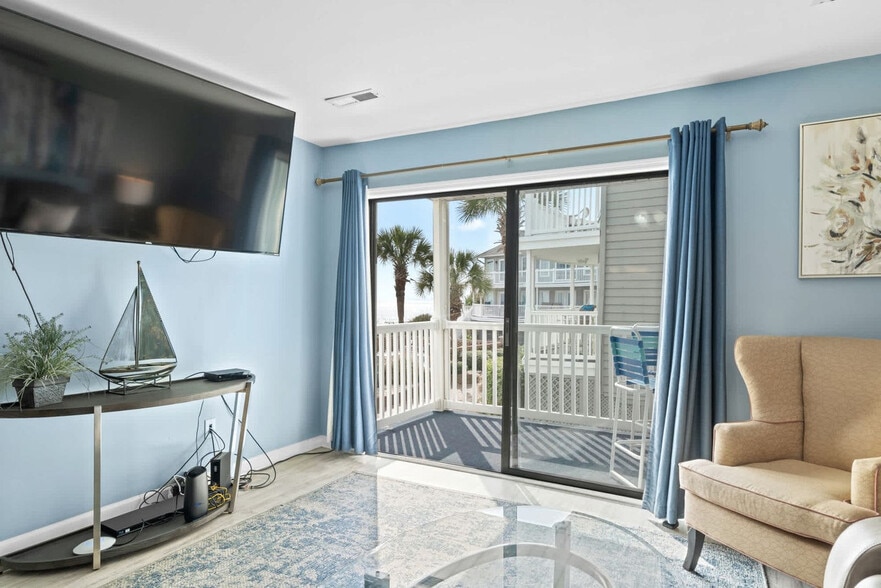 Building Photo - 1217 Ocean Blvd S