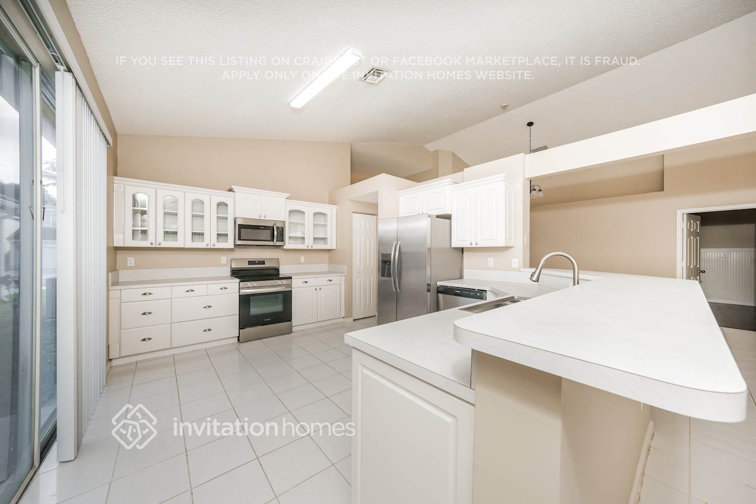 Building Photo - 7699 Thornlee Dr