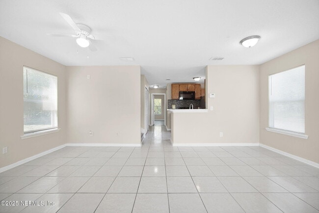 Building Photo - 788 Spearing St