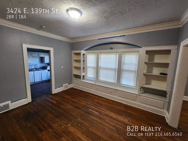 Building Photo - 3424 E 139th St