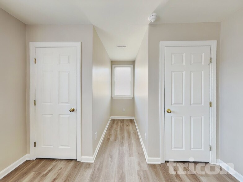 Building Photo - 924 Barnford Mill Rd