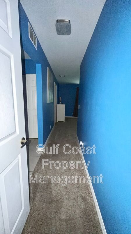 Building Photo - 11652 Pawley Ave