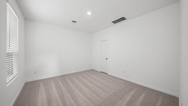 Building Photo - 13111 Pne Trace St