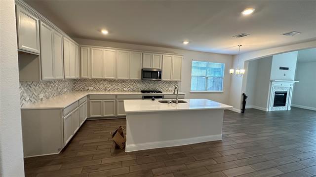 Building Photo - 406 Parkford Dr